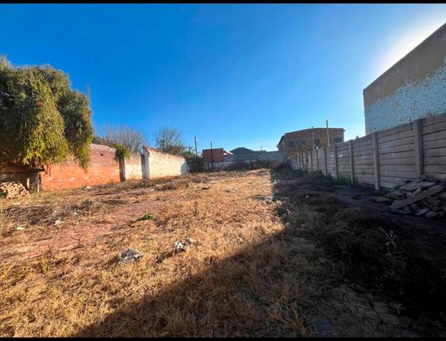 LAND FOR SALE IN SPRINGS CENTRAL